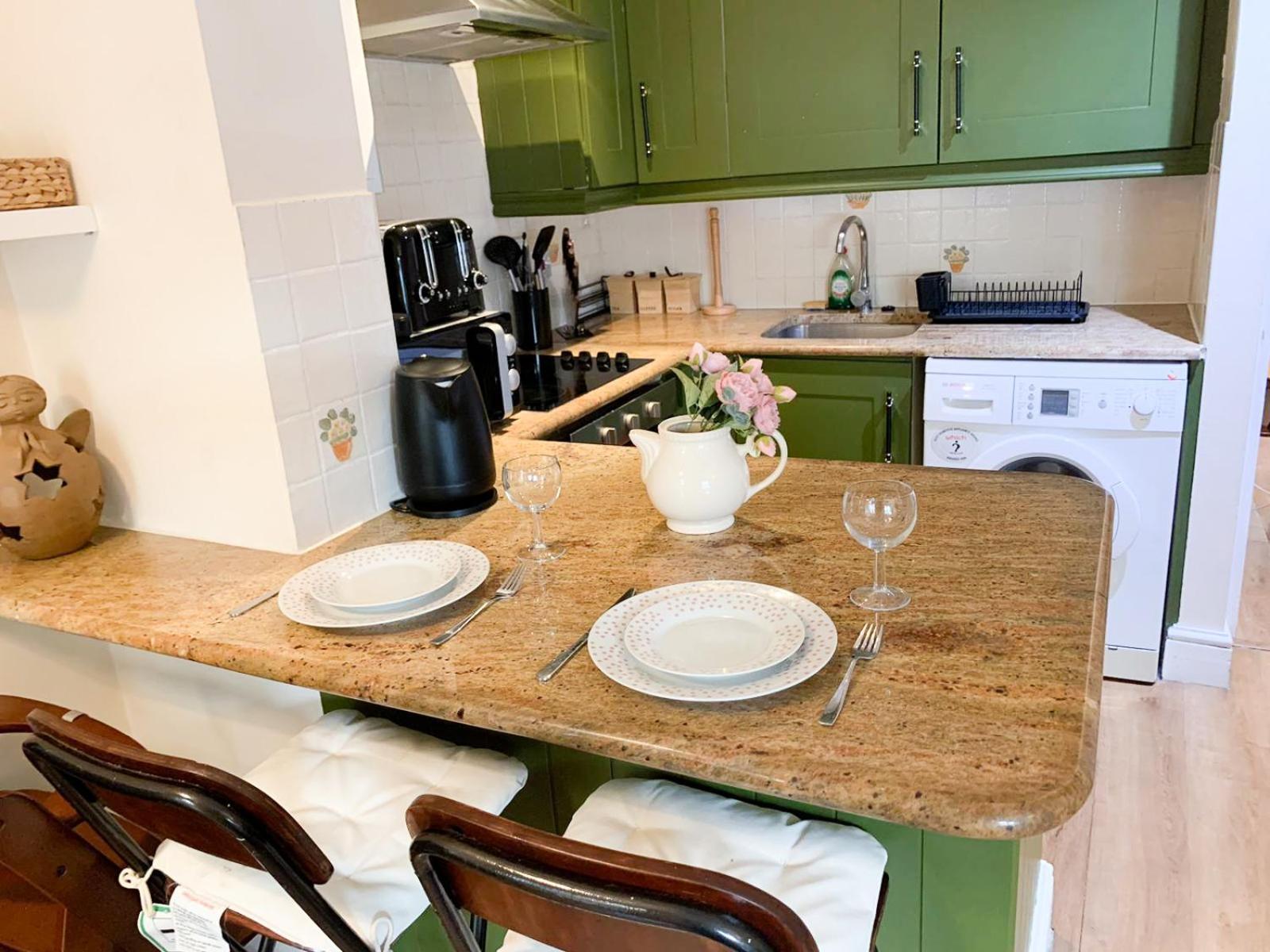 Lovely 1 Bedroom Flat In West Kensington Central London, Shepherd'S Bush Екстер'єр фото